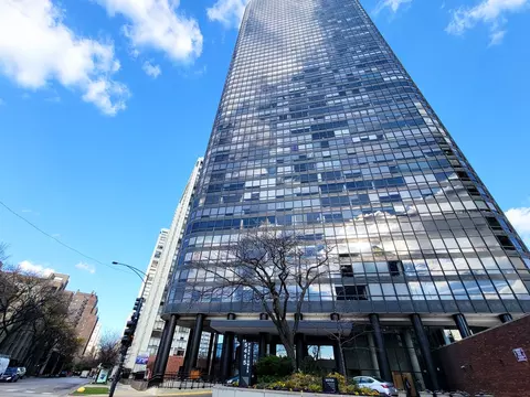 5415 N Sheridan Rd #1603, Chicago, IL 60640