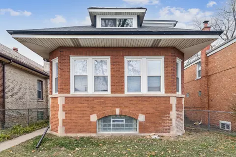 9818 S Peoria St, Chicago, IL 60643
