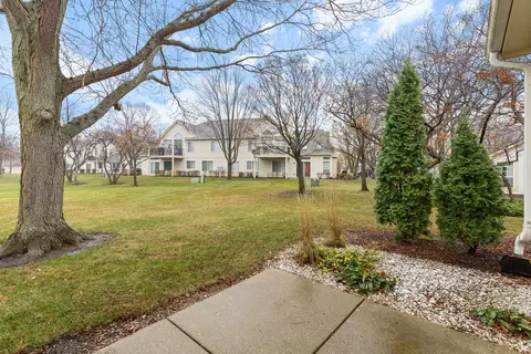 449 Cromwell Cir #4, Bartlett, IL 60103 photo 21
