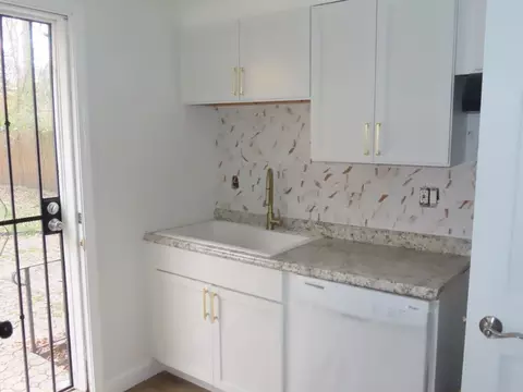 2259 E 98th St, Chicago, IL 60617 photo 7