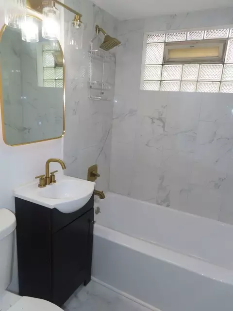 2259 E 98th St, Chicago, IL 60617 photo 12