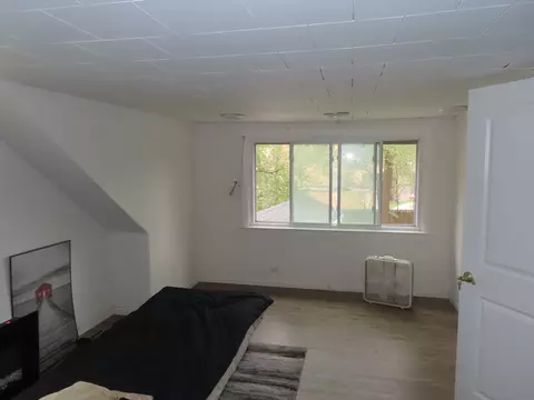 2259 E 98th St, Chicago, IL 60617 photo 15