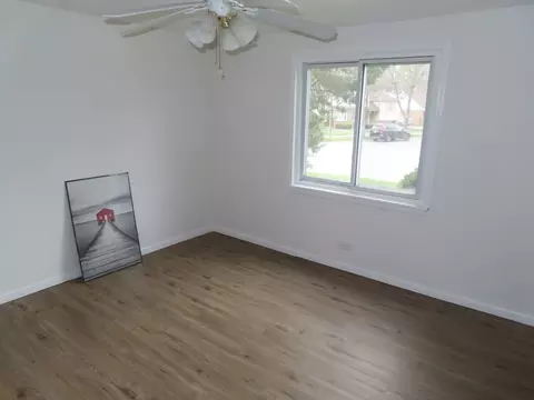 2259 E 98th St, Chicago, IL 60617 photo 10
