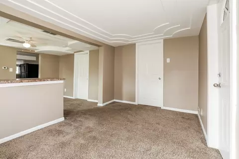 608 N Harrison Ave, Aurora, IL 60506 photo 5