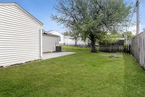 608 N Harrison Ave, Aurora, IL 60506 photo 14