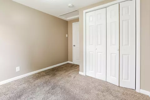 608 N Harrison Ave, Aurora, IL 60506 photo 9