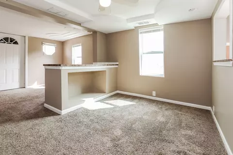 608 N Harrison Ave, Aurora, IL 60506 photo 3