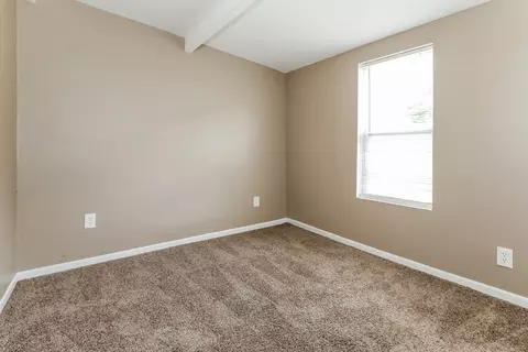 608 N Harrison Ave, Aurora, IL 60506 photo 11