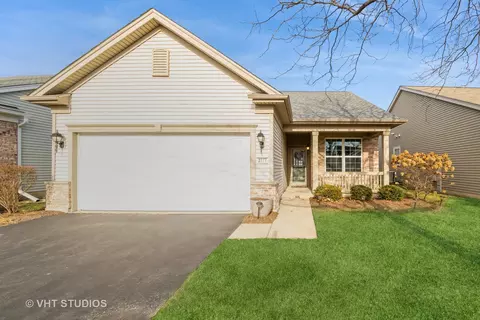 2777 Cascade Falls Cir, Elgin, IL 60124