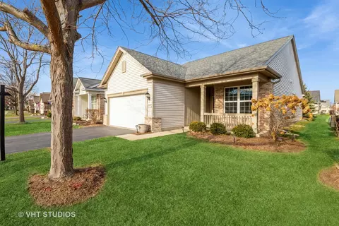 2777 Cascade Falls Cir, Elgin, IL 60124 photo 3