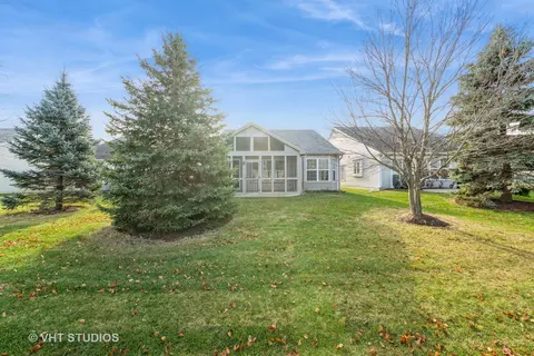 2777 Cascade Falls Cir, Elgin, IL 60124 photo 32