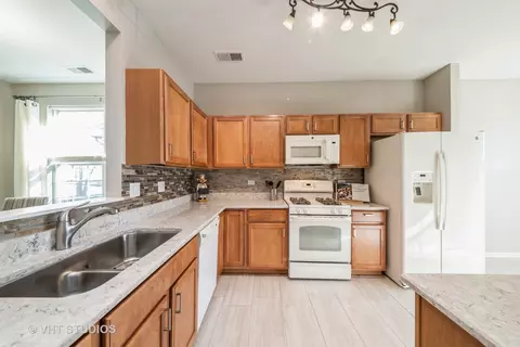 2777 Cascade Falls Cir, Elgin, IL 60124 photo 11