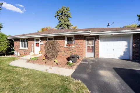 1816 Alma Dr, Crest Hill, IL 60403