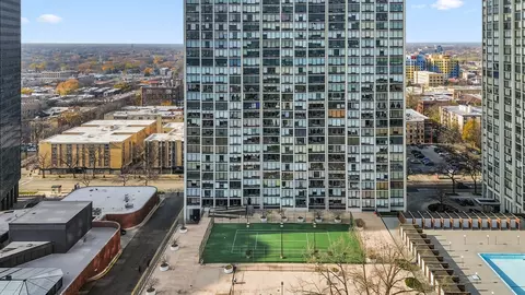5445 N Sheridan Rd #504, Chicago, IL 60640