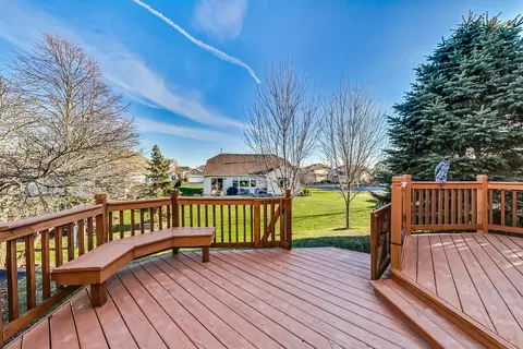 Exterior - 79 Stable Way, Lindenhurst, IL 60046 photo 8 of 10