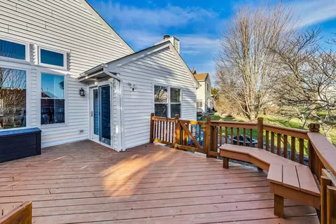 Exterior - 79 Stable Way, Lindenhurst, IL 60046 photo 7 of 10