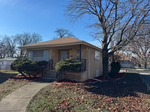 8200 S Anthony Ave, Chicago, IL 60617