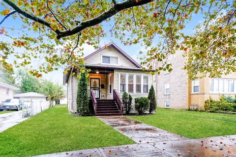 10125 S Charles St, Chicago, IL 60643