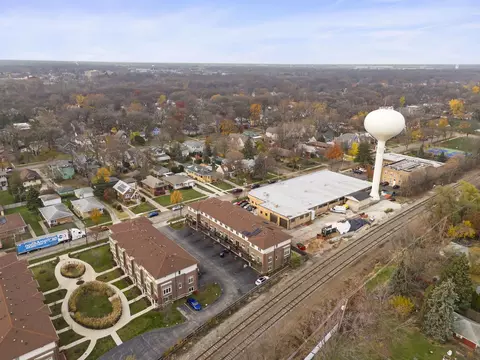View/Area - 33 Forest Ave, River Forest, IL 60305 photo 6 of 9