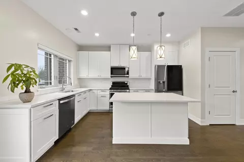 Kitchen - 33 Forest Ave, River Forest, IL 60305 photo 1 of 1