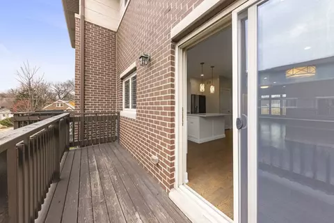 Exterior - 33 Forest Ave, River Forest, IL 60305 photo 3 of 5