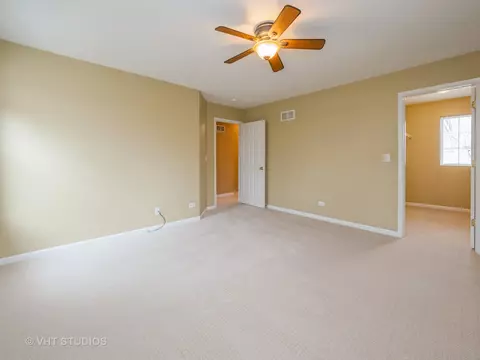 2621 Pond View Dr, Algonquin, IL 60102 photo 5