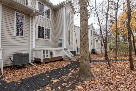 291 W Whispering Oaks Ln #291, Round Lake, IL 60073