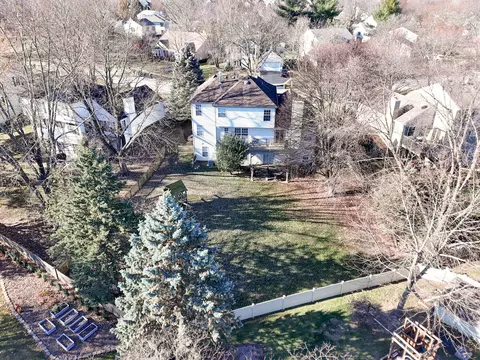 View/Area - 565 Surrey Ridge Dr, Cary, IL 60013 photo 1 of 3