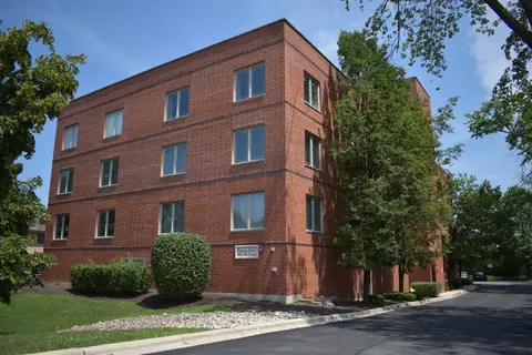 417 N Cass Ave #3D, Westmont, IL 60559
