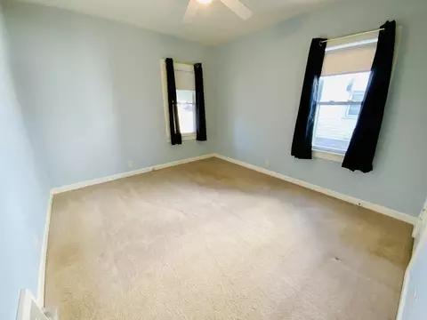 Bedroom - 2128 Fields Pl, Ottawa, IL 61350 photo 4 of 4