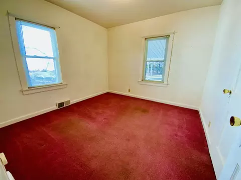 Bedroom - 2128 Fields Pl, Ottawa, IL 61350 photo 1 of 4