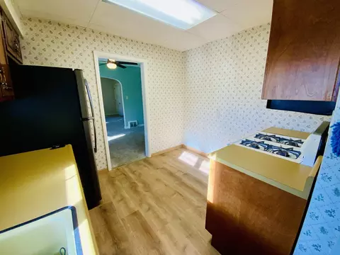 Kitchen - 2128 Fields Pl, Ottawa, IL 61350 photo 2 of 2
