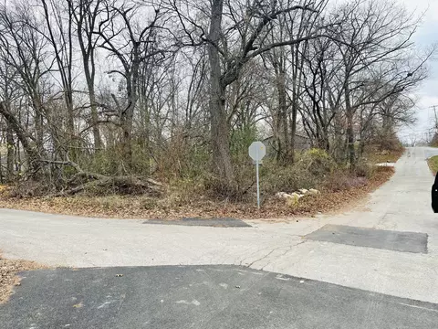 26 Ridgeland Ave, Fox Lake, IL 60020