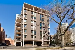 1111 Church St #407, Evanston, IL 60201