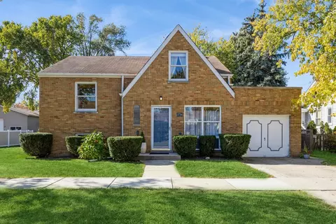3734 Cleveland Ave, Brookfield, IL 60513