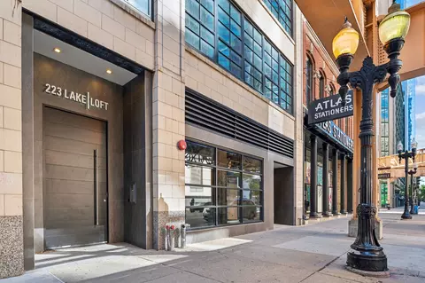 223 W Lake St #2N, Chicago, IL 60606