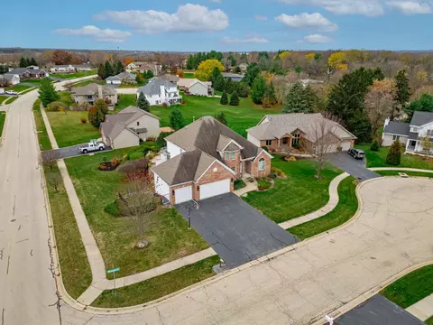 5951 Wainwright Ct, Roscoe, IL 61073 photo 4
