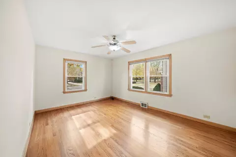 400 Addison Rd, Riverside, IL 60546 photo 9