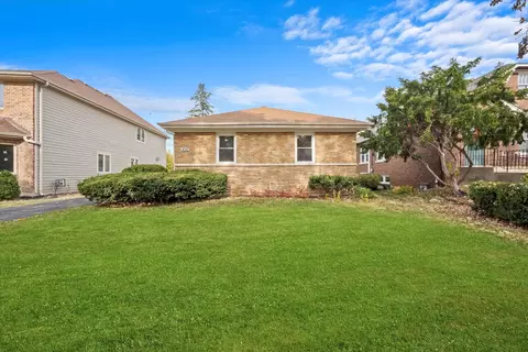 400 Addison Rd, Riverside, IL 60546 photo 2