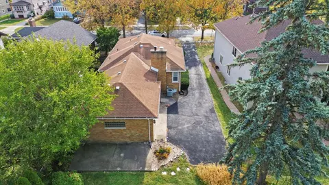 400 Addison Rd, Riverside, IL 60546 photo 40