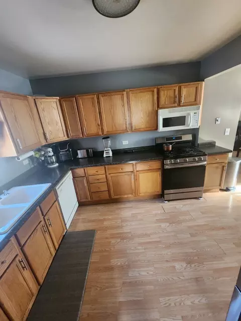14918 Avers Ave, Midlothian, IL 60445 photo 6