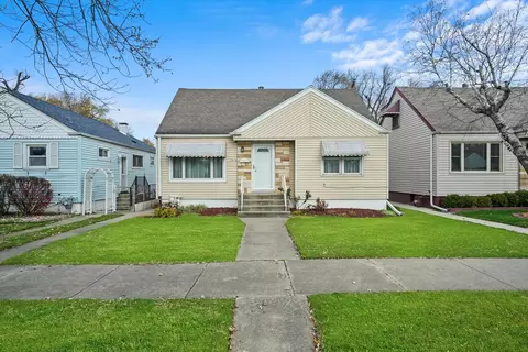 2626 122nd St, Blue Island, IL 60406