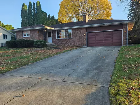 5137 Forest View Ave, Rockford, IL 61108