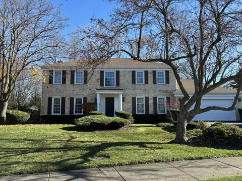 1943 Greenview Rd, Northbrook, IL 60062