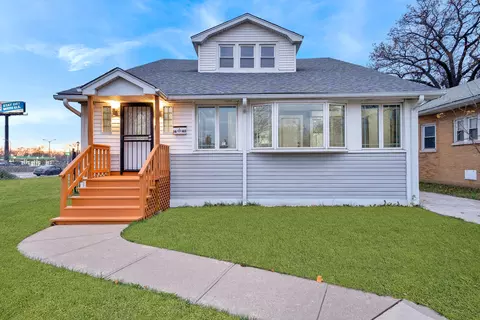 1640 S 15th Ave S, Maywood, IL 60153