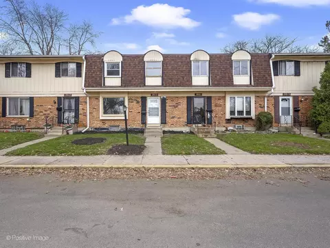 2013 Richton Pl, Richton Park, IL 60471