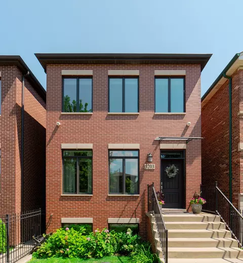 3203 S Throop St, Chicago, IL 60608