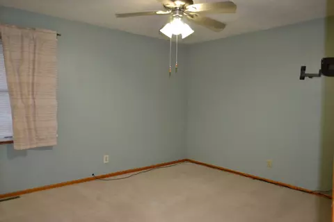 404 E Knox St, Morrison, IL 61270 photo 18