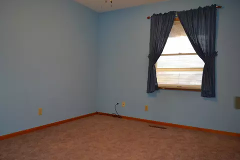 404 E Knox St, Morrison, IL 61270 photo 11