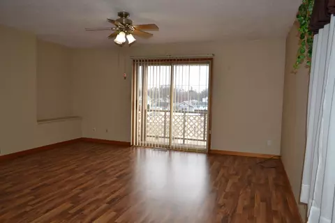 404 E Knox St, Morrison, IL 61270 photo 6